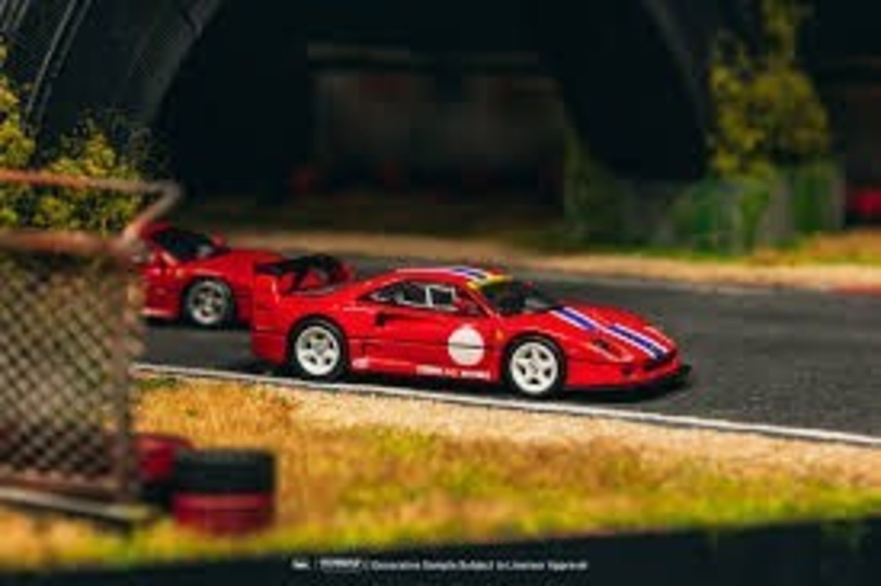 (PRE VENTA) 1:64 FERRARI F40 LM ROSSO CORSA 1994 TARMAC WORKS - 6