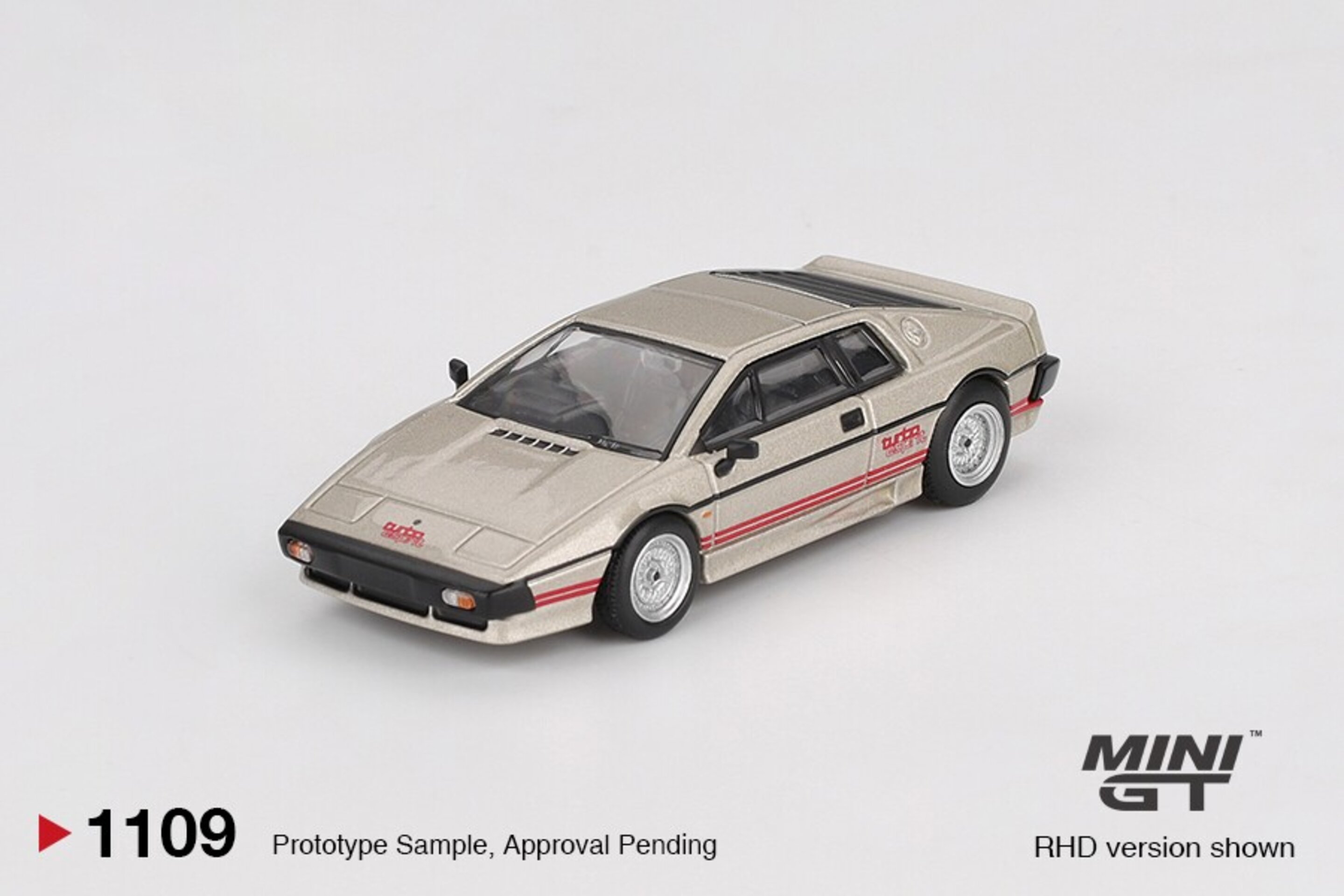 (PRE VENTA) LOTUS ESPRIT TURBO METALLIC SILVER 1980 – Mini GT 1:64 - 2