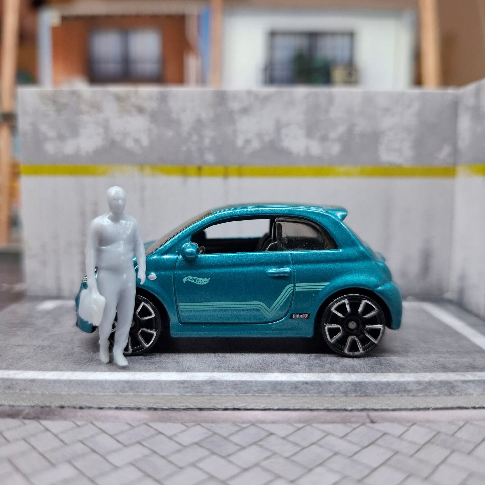 Set de Figuras 1/64 en Resina (5 modelos aleatorios) – MiniRacing64 - 7