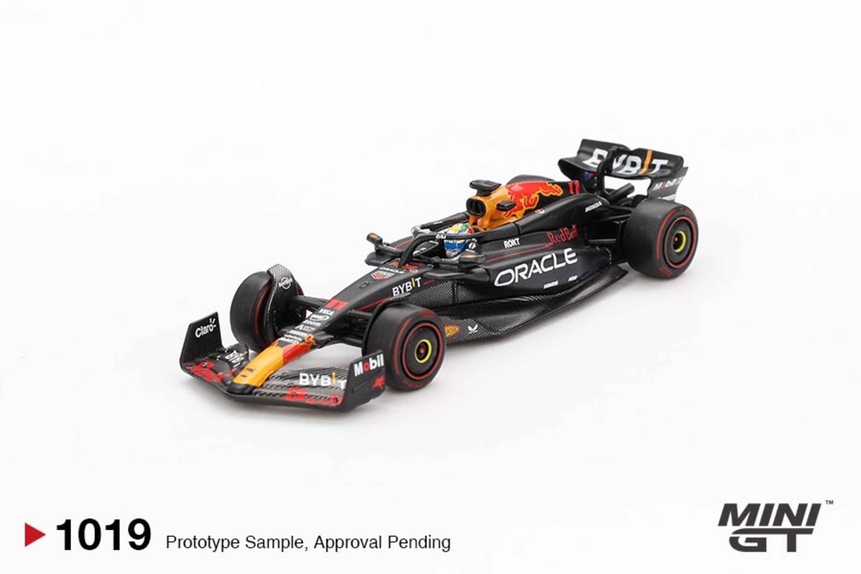 (PRE VENTA) 1:64 REDBULL RACING RB20 #11 SERGIO PEREZ BAHRAIN GP 2ND PLACE 2024 - 2