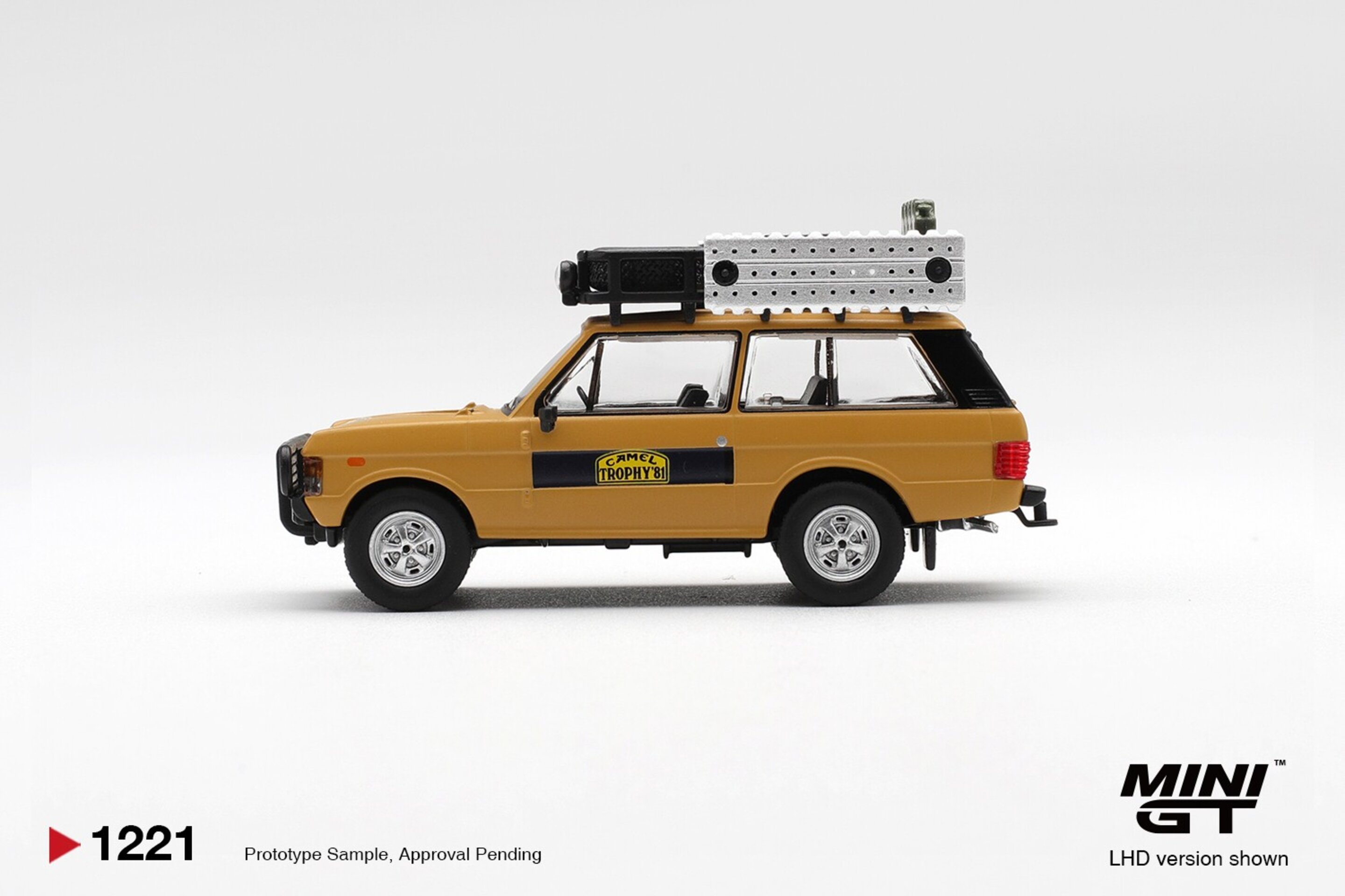 (PRE VENTA)1:64 LAND ROVER RANGE ROVER CAMEL TROPHY SUMATRA 1981 Mini GT - 3