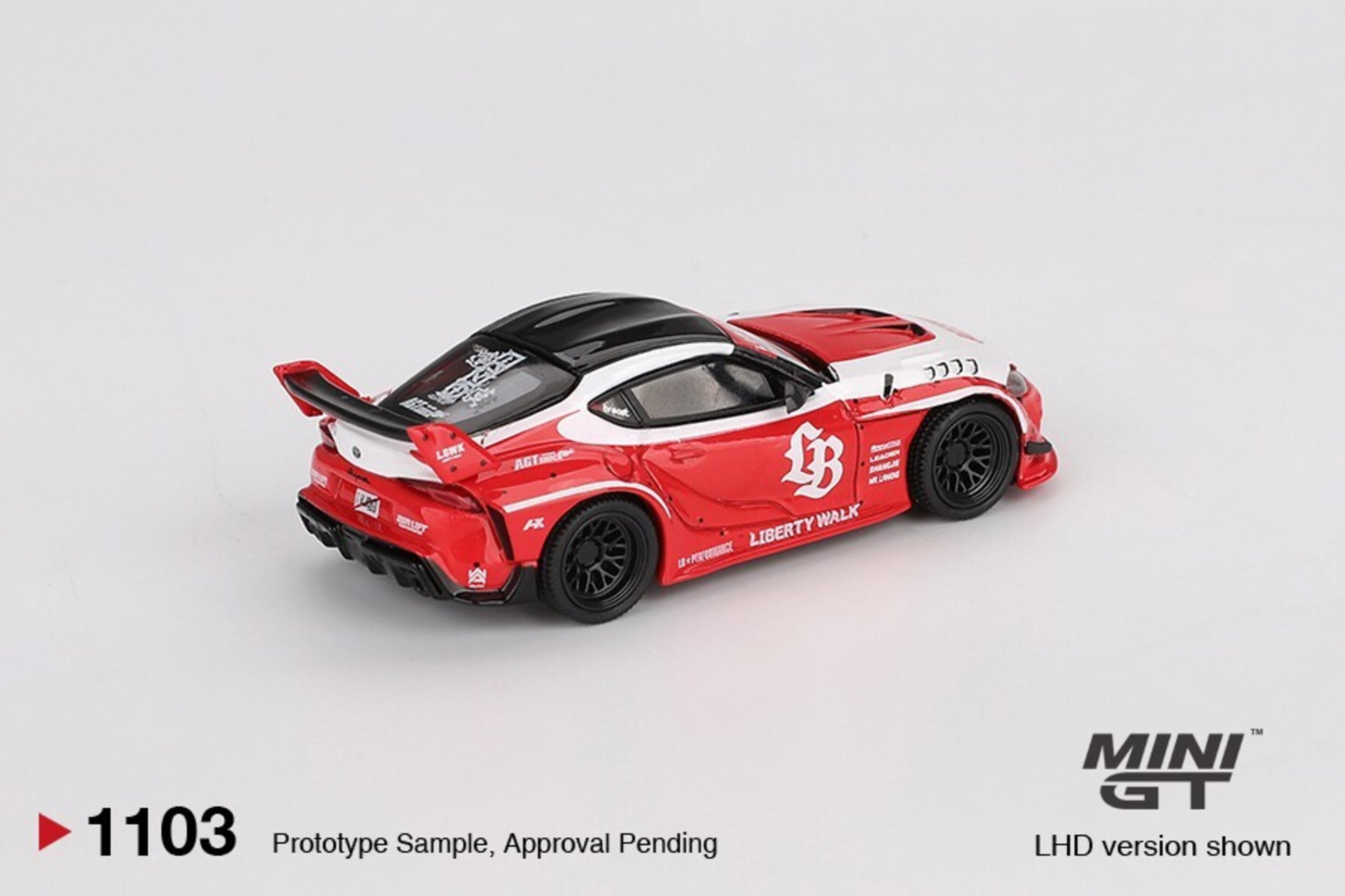 (PRE VENTA) TOYOTA GR SUPRA LB-WORKS RED/WHITE 2025 – Mini GT 1:64 - 2