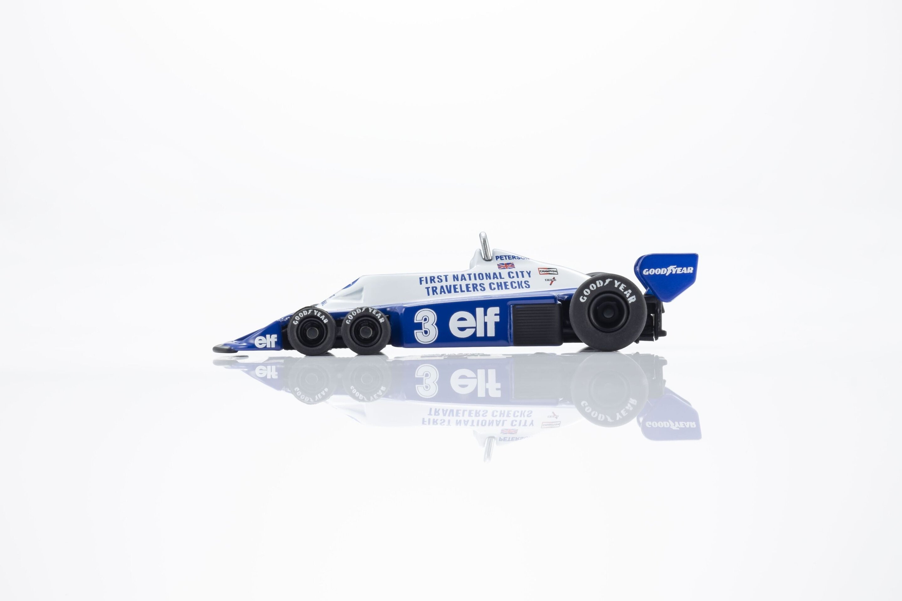 (PRE VENTA)1:64 TYRRELL P34/2 NO.3 1977 KYOSHO - 4