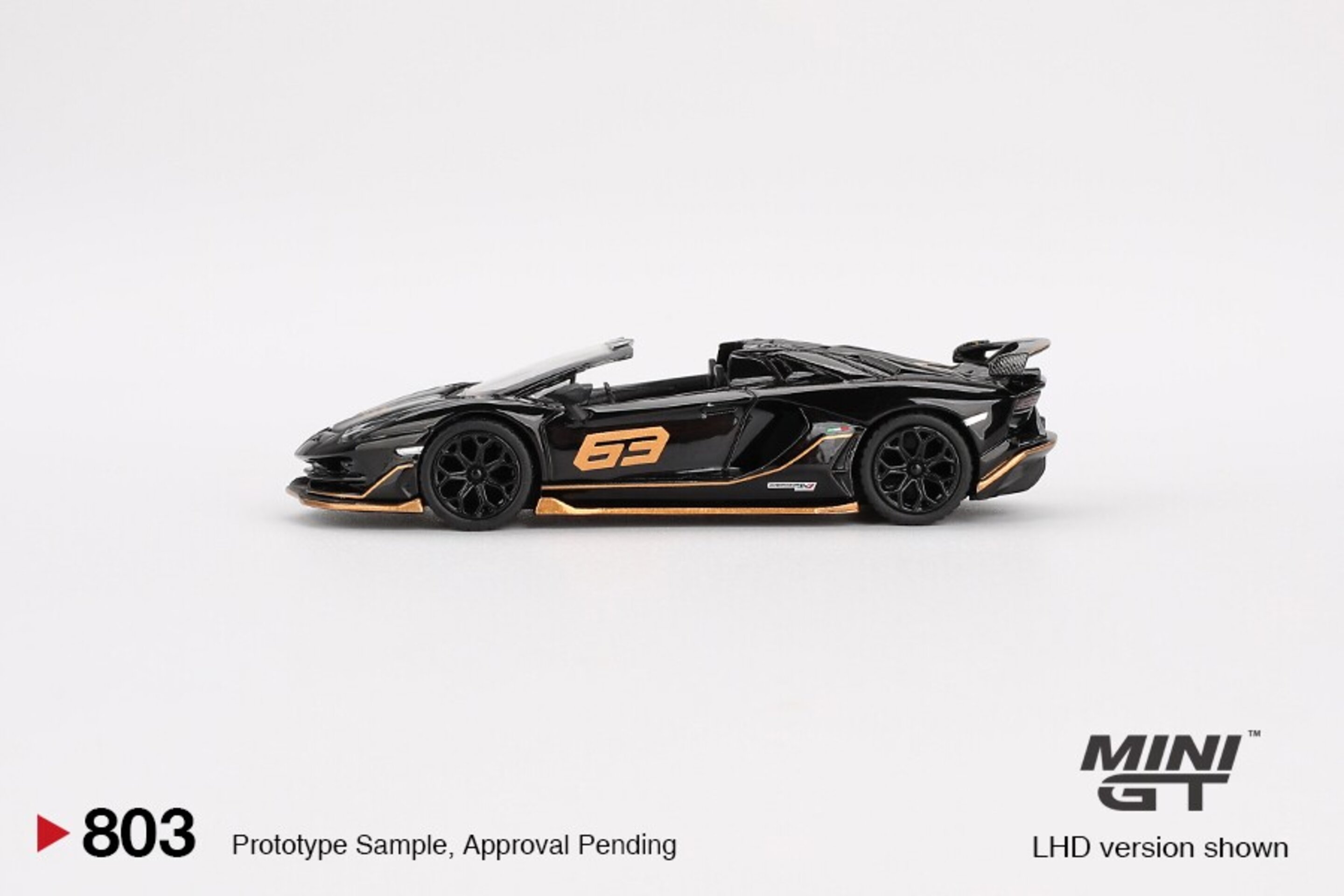 Lamborghini Aventador SVJ 63 Roadster Nero Aldebaran MiniGT 1/64 - 4