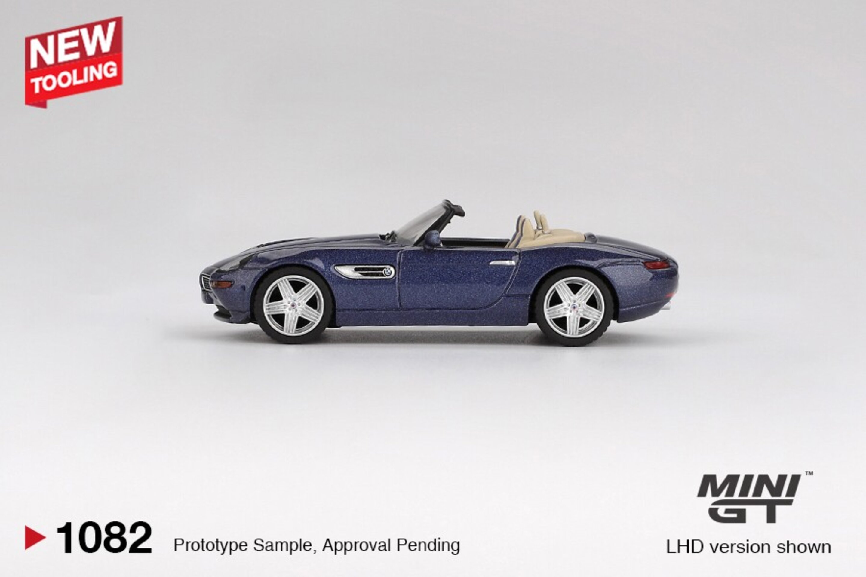 (PRE VENTA) BMW Z8 ALPINA ALPINA BLUE 2003 – Mini GT 1:64 - 3