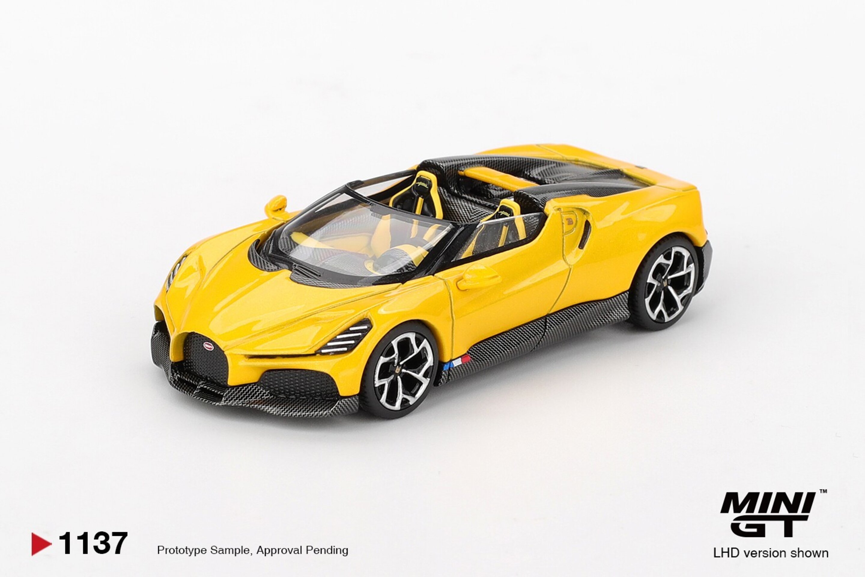 (PRE VENTA) MINI GT 1:64 BUGATTI W16 MISTRAL YELLOW 2023 - 2