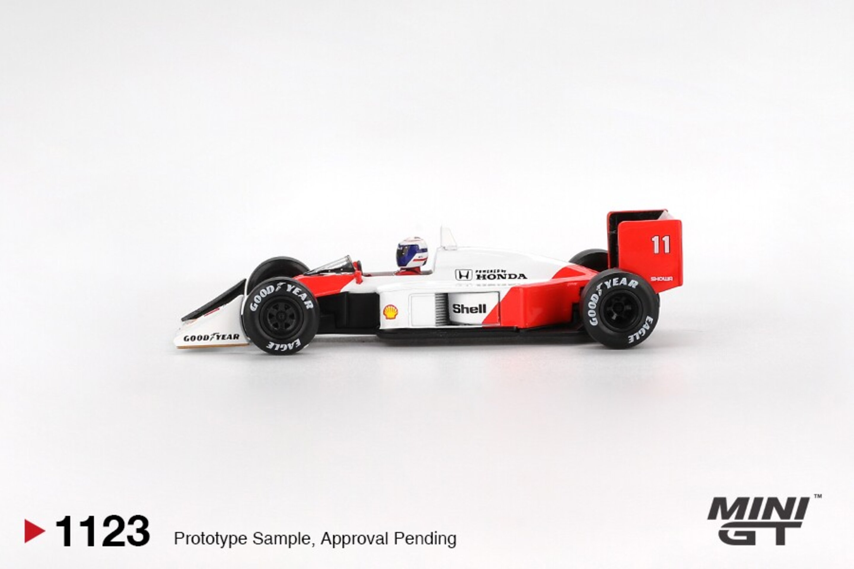 (PRE VENTA) Mini GT 1:64 McLaren MP4/4 #11 Alain Prost – Japanese GP 2nd 1988 - 3