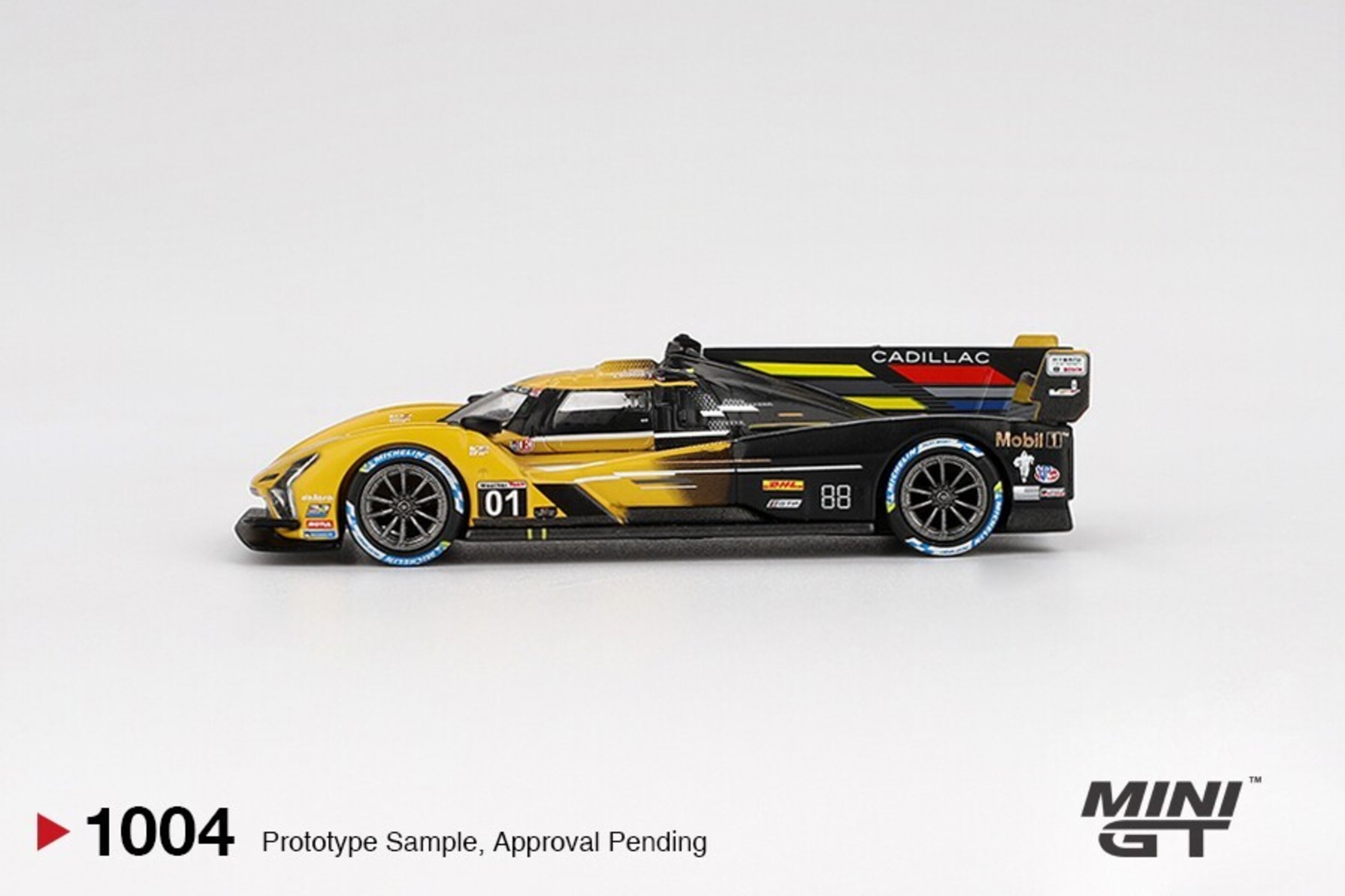 Cadillac V-Series.R #01 Cadillac Racing  2024 IMSA Mini GT 1/64( PRE VENTA ) - 4