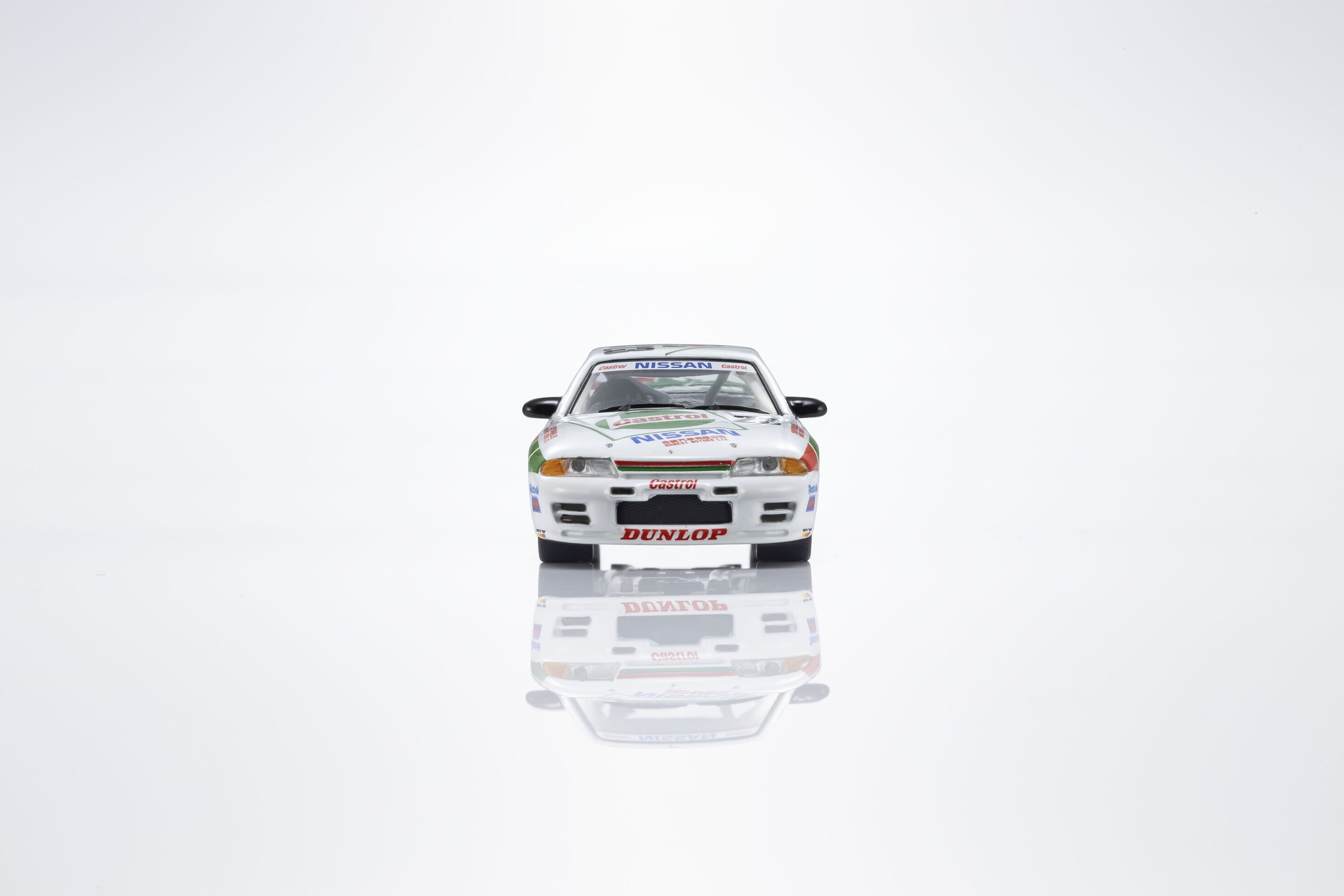 KYOSHO Castrol Skyline GT-R Gr.A 1990 #23  with LED (PRE VENTA) - 10
