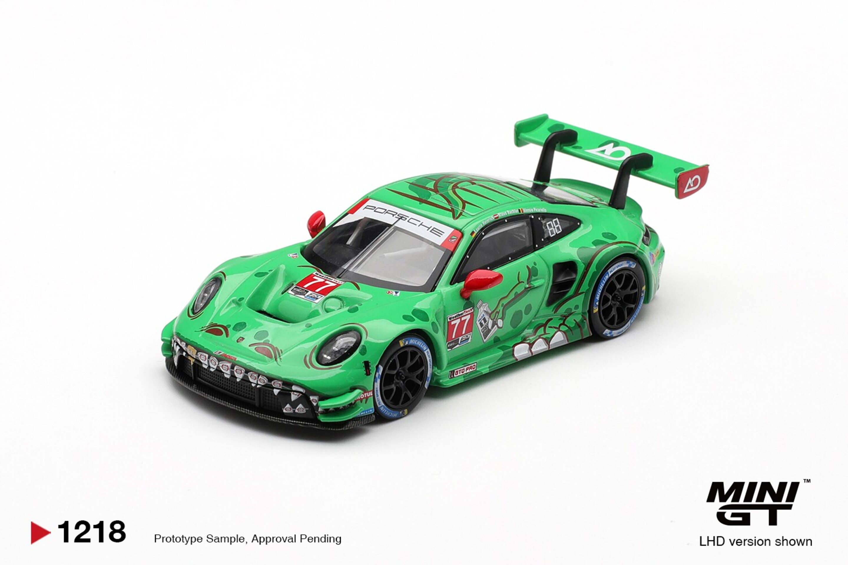 (PRE VENTA)1:64 PORSCHE 911 (992) GT3 R #77 AO RACING SEBRING 12H WINNER Mini GT - 2