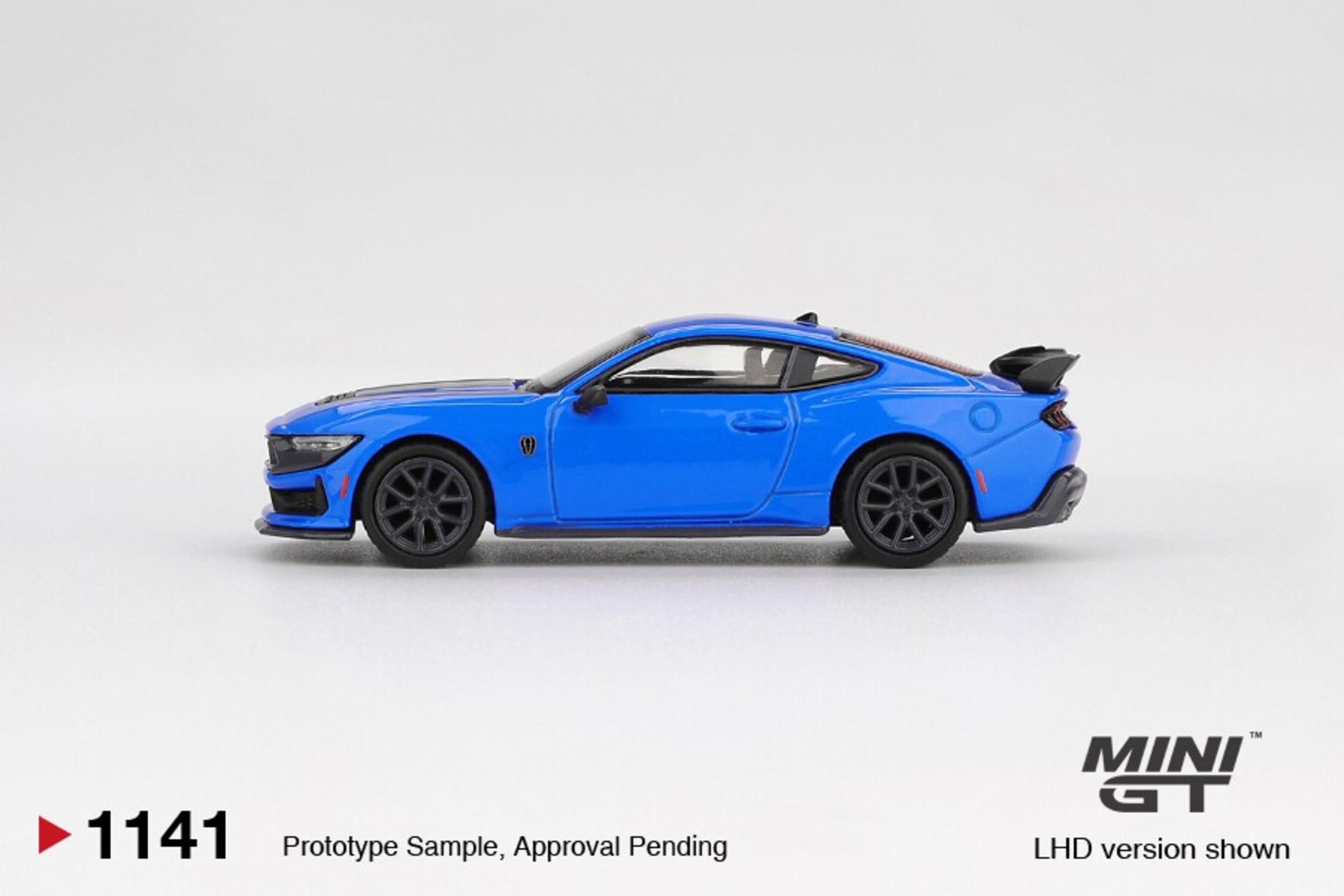 (PRE VENTA) 1:64 FORD MUSTANG DARK HORSE GRABBER BLUE 2024 Mini GT - 3