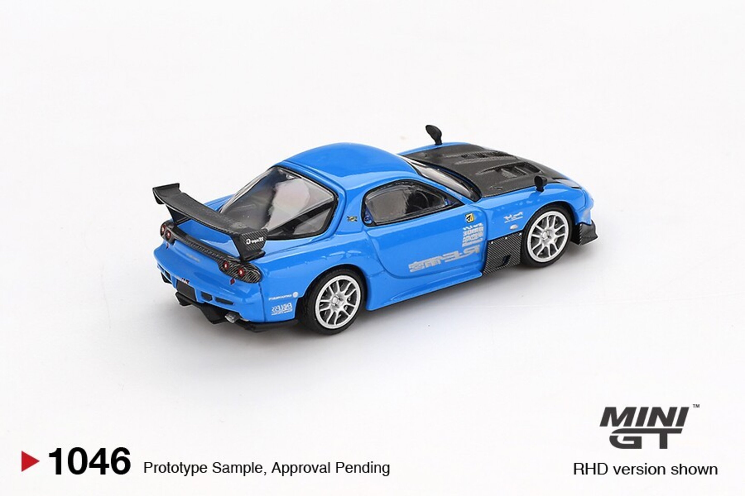 (PRE VENTA) 1:64 MAZDA RX7 (FD3S) RE-AMEMIYA  20B NA 3ROTOR-7 AMA-SAN GO MINI GT - 3