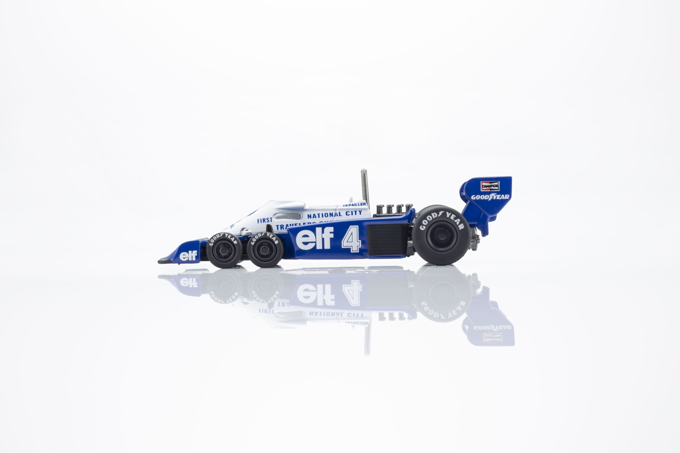 (PRE VENTA)1:64 Tyrrell P34 No.4 1977 Kyosho – Fórmula 1 Clásica - 6