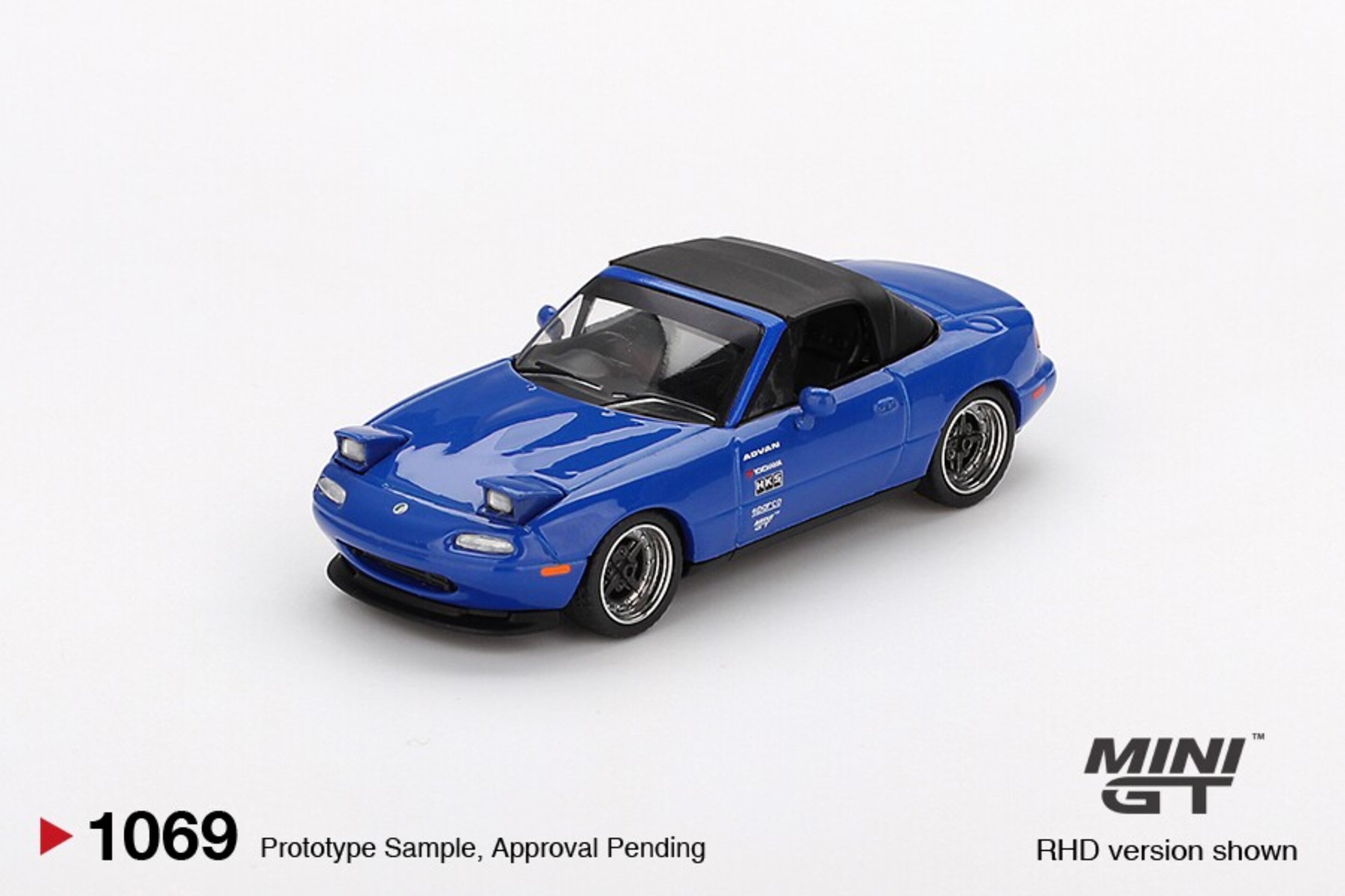 (PRE VENTA) 1:64 MAZDA MX-5 MIATA TUNED VERSION DARK BLUE 1990 – Mini GT - 3