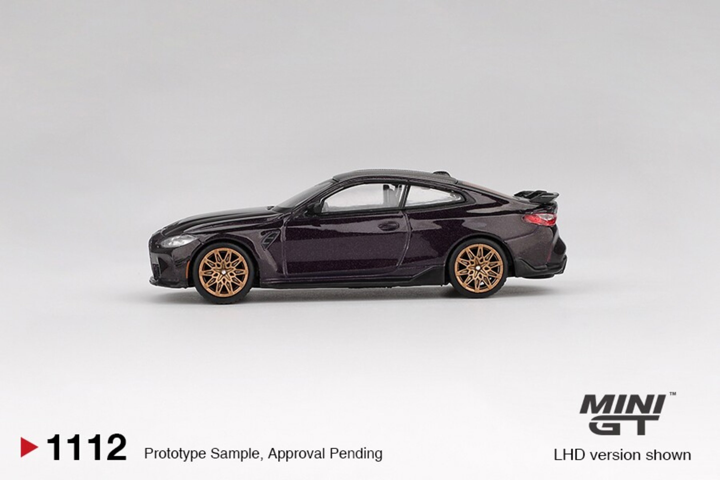 (PRE VENTA) BMW M4 (G82) PERFORMANCE DAYTONA VIOLET 2021 – Mini GT 1:64 - 3