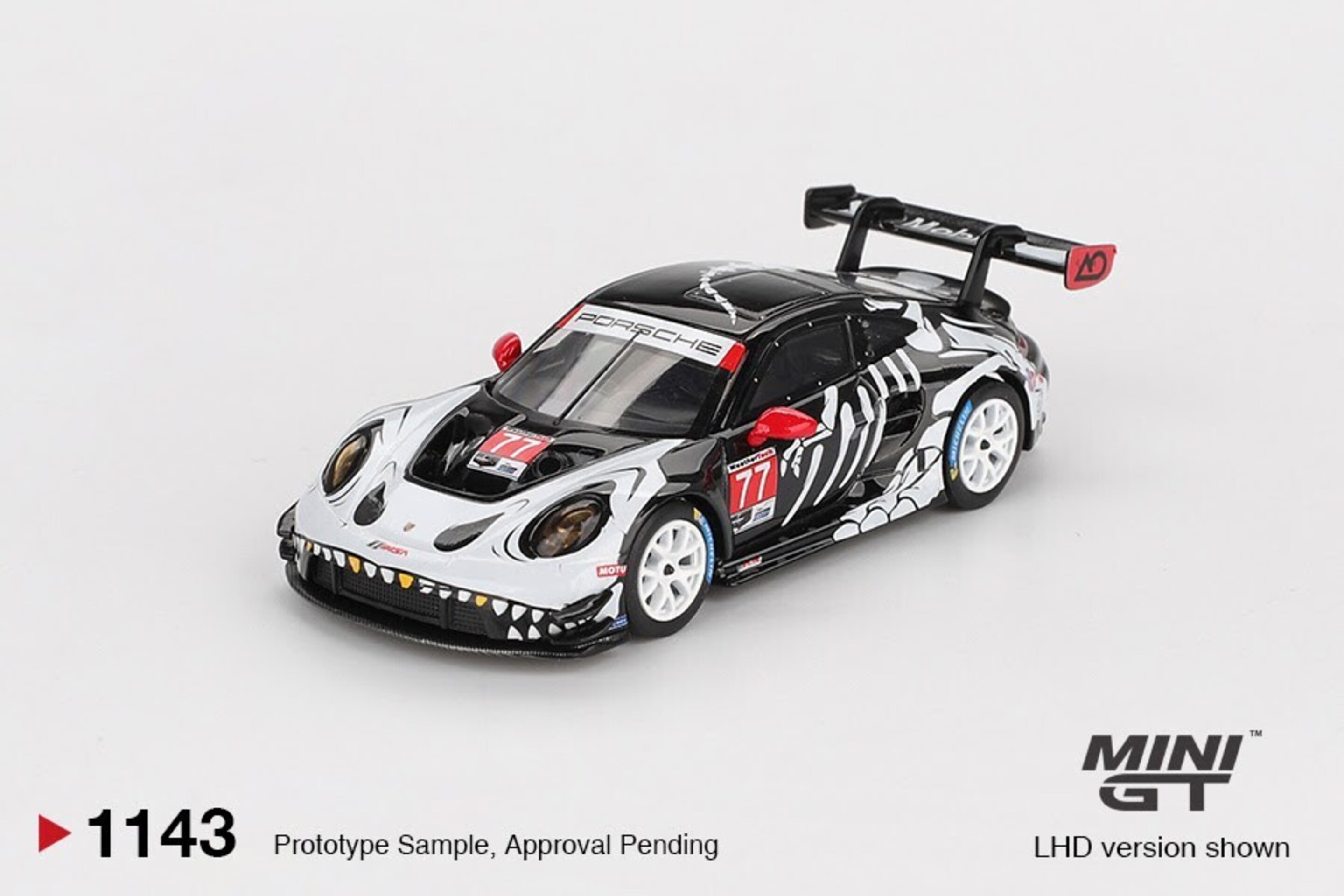 (PRE VENTA) 1:64 PORSCHE 911 (992) GT3 R #77 GTD PRO AO RACING PETIT LE MANS - 2