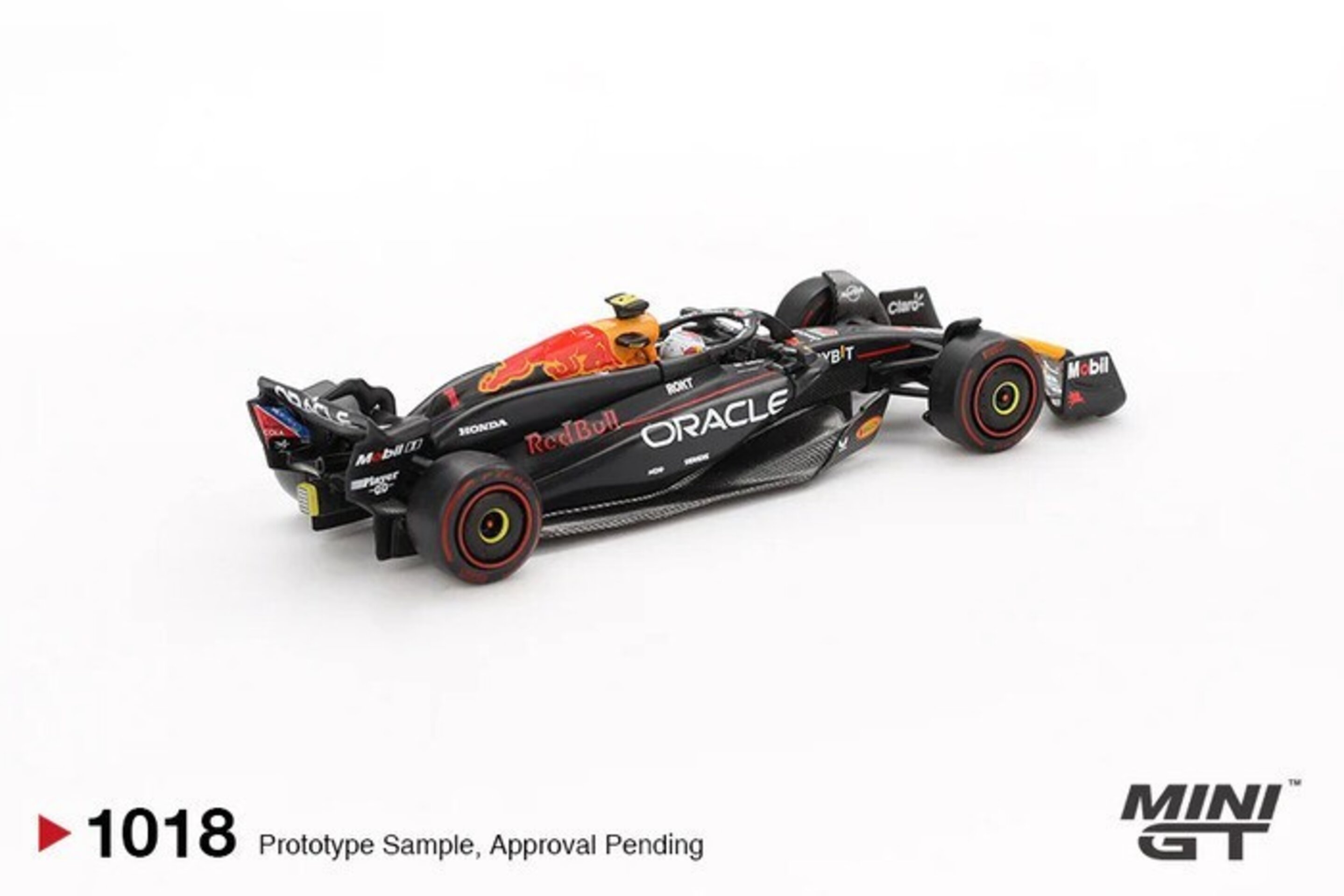 (PRE VENTA) 1:64 REDBULL RACING RB20 #1 MAX VERSTAPPEN BAHRAIN GP WINNER 2024 - 3