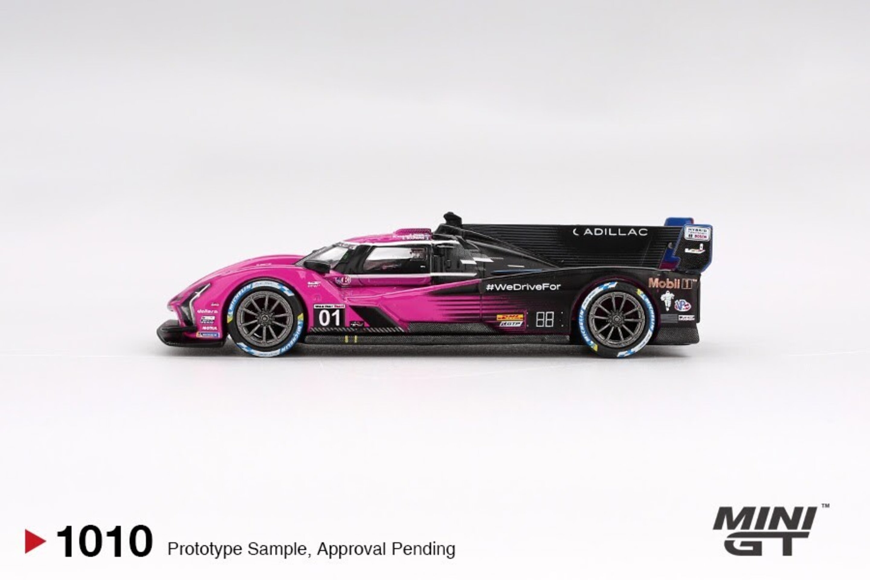 (PRE VENTA)1:64 CADILLAC V-SERIES.R #01 CADILLAC RACING PETIT LE MANS 2024 - 3