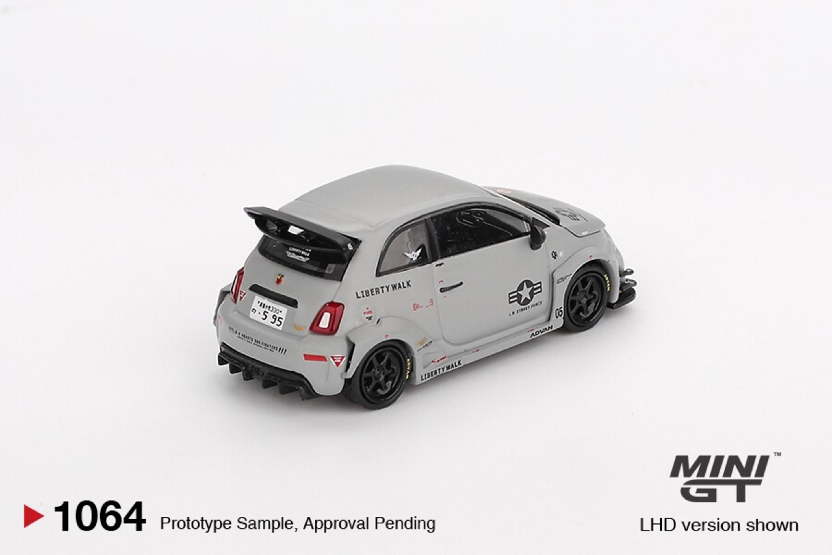 (PRE VENTA) Mini GT 1:64 Fiat Abarth 595 LB-Works x Abas Works Fighters 2024 - 3