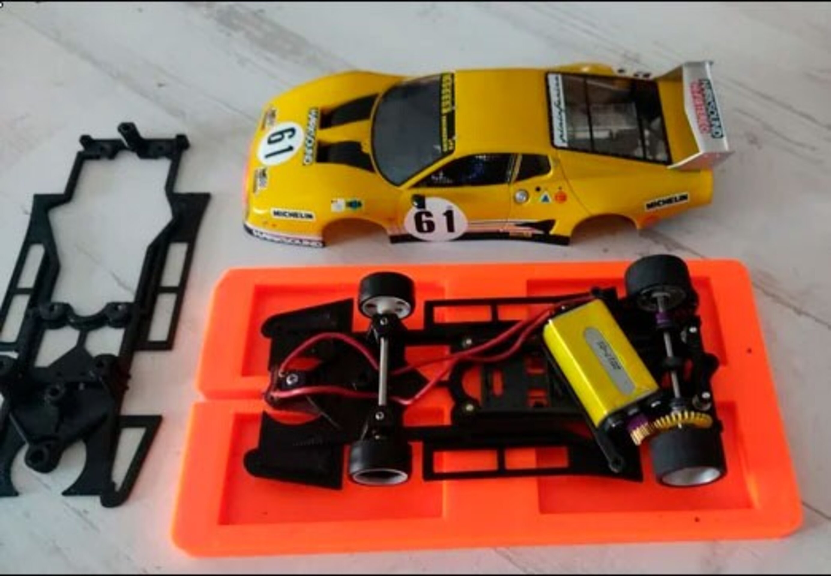 Chasis 3D Ferrari 512 BB  GR.5 de SIDEWAYS compatible con Slot.it - 2