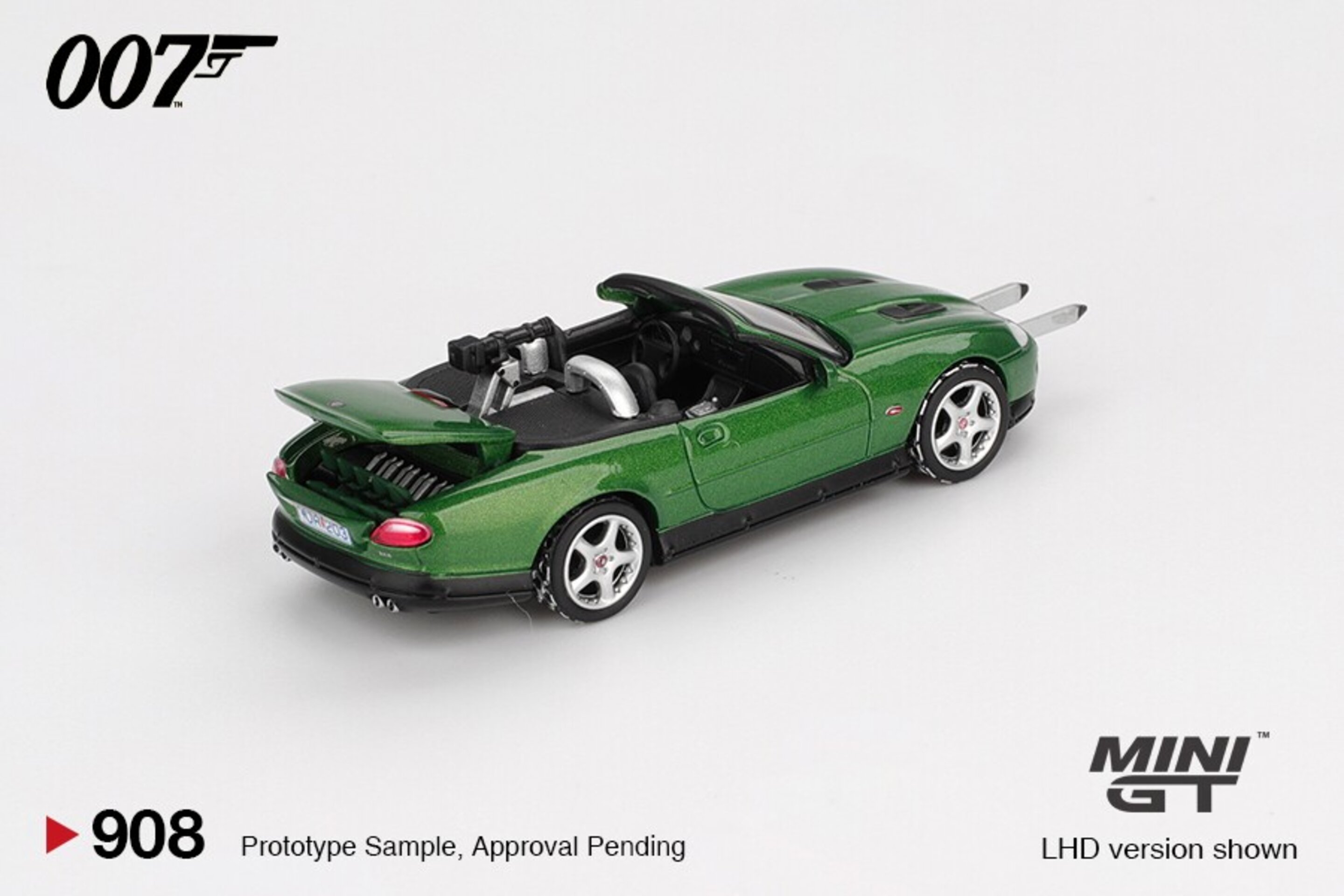 (PRE VENTA) 1:64 JAGUAR XKR DIE ANOTHER DAYENGLISH PACKAGING 2002  Mini GT - 5