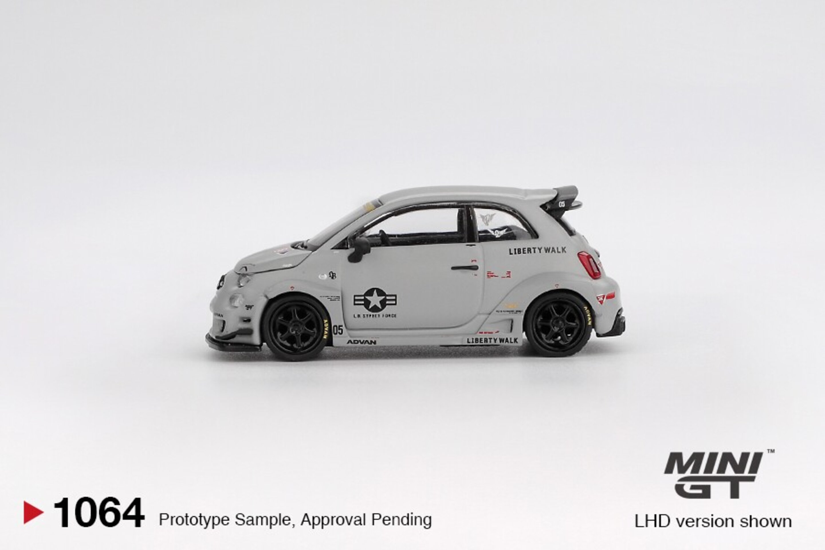 (PRE VENTA) Mini GT 1:64 Fiat Abarth 595 LB-Works x Abas Works Fighters 2024 - 4